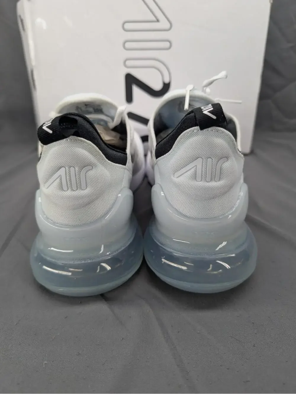Men’s Size 12 Nike Air Max 270 White Black AH8050-100 New In Box - Picture 4 of 6